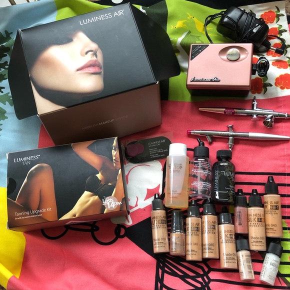 Luminess Other - Luminess Air Airbrush Makeup System Bundle